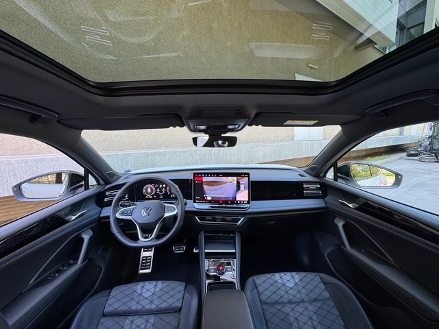 VW Tiguan 1.5 TSI (272 кс) eHybrid DSG - автомобили, коли, обяви за нови и употребявани 9