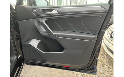 VW Tiguan 2.0 - автомобили, коли, обяви за нови и употребявани 12