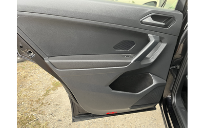 VW Tiguan 2.0 - автомобили, коли, обяви за нови и употребявани 7