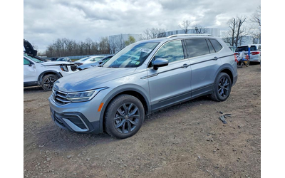 vw-tiguan-2-0l-4-all-wheel-drive - 0