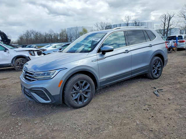 VW Tiguan 2.0L 4 ALL WHEEL DRIVE - автомобили, коли, обяви за нови и употребявани 0