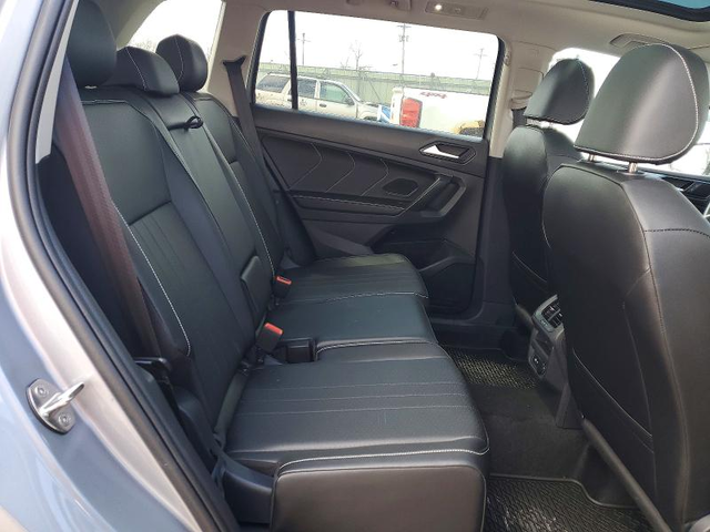 VW Tiguan 2.0L 4 ALL WHEEL DRIVE - автомобили, коли, обяви за нови и употребявани 10