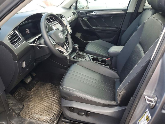 VW Tiguan 2.0L 4 ALL WHEEL DRIVE - автомобили, коли, обяви за нови и употребявани 6