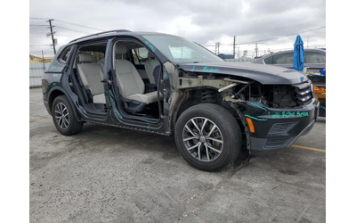 vw-tiguan-2-0l-4-front-wheel-drive - 3