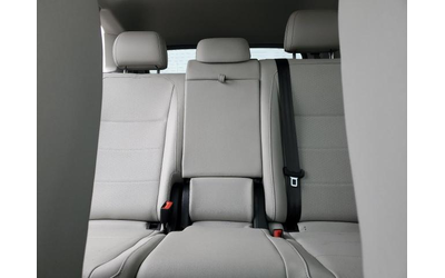 VW Tiguan 2.0L 4 Front-wheel Drive - автомобили, коли, обяви за нови и употребявани 9
