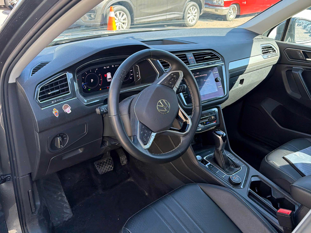 VW TIGUAN 2.0L 4cyl AWD - автомобили, коли, обяви за нови и употребявани 4