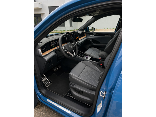 VW TIGUAN 2.0L 4cyl AWD - автомобили, коли, обяви за нови и употребявани 4
