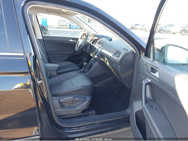 VW Tiguan 2.0L I-4 DI, DOHC, VVT, TURBO, 184HP All Wheel Drive - автомобили, коли, обяви за нови и употребявани 4