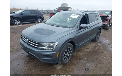 vw-tiguan-2-0l-i-4-di-dohc-vvt-turbo-184hp-all-wheel-drive - 1