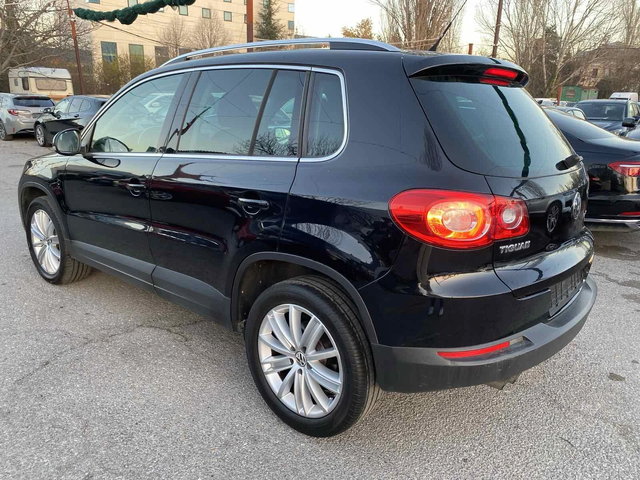 VW Tiguan 2.0 TDI 4Х4 АВТОМАТИК - автомобили, коли, обяви за нови и употребявани 2