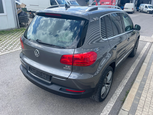 VW Tiguan 2.0TSI+ 4Motion+ Automatic+ Navi+ Подгрев - автомобили, коли, обяви за нови и употребявани 5