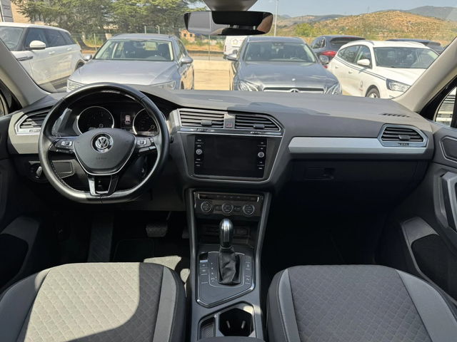 VW Tiguan 2.0* 150ps* DSG* LED* НАВИ* ПАРКТРОНИК - автомобили, коли, обяви за нови и употребявани 10