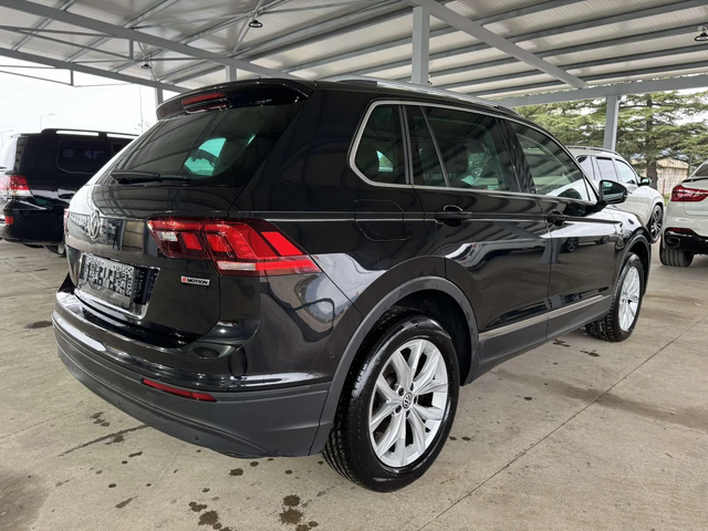 VW Tiguan 2.0 TDI* 150ps* 139хл.км* 4motion* НАВИ* КАМЕРА - автомобили, коли, обяви за нови и употребявани 4