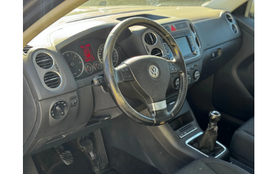 VW Tiguan 2.0TDI/4x4/140kc - автомобили, коли, обяви за нови и употребявани 16