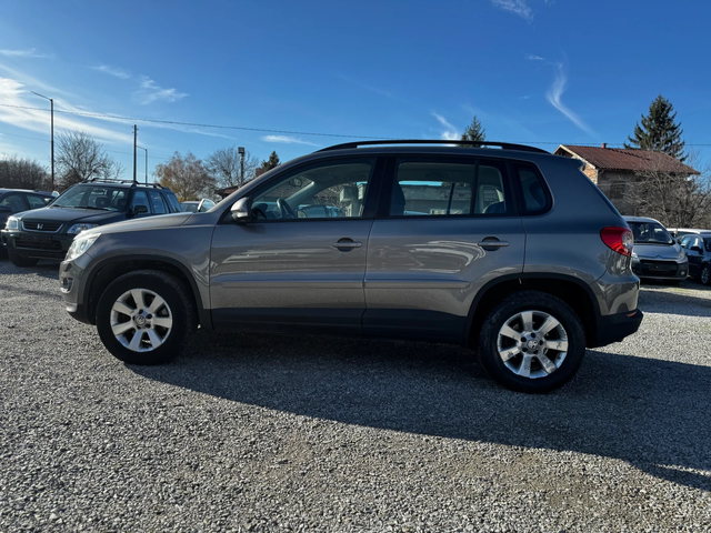 VW Tiguan 2.0TDI/4x4/140kc - автомобили, коли, обяви за нови и употребявани 8