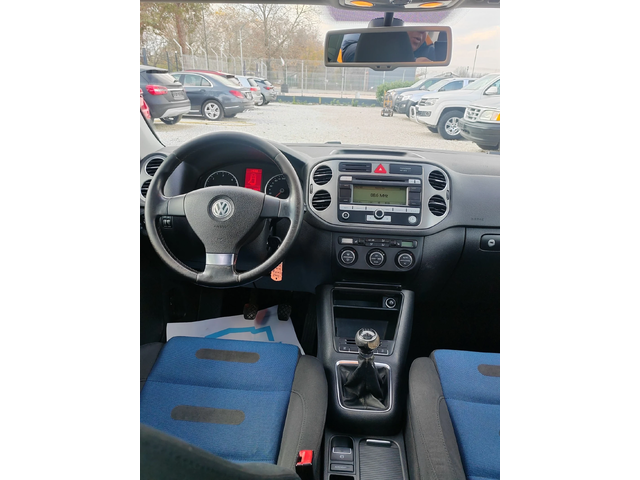 VW Tiguan 2.0, 140к.с. 4х4 - автомобили, коли, обяви за нови и употребявани 9