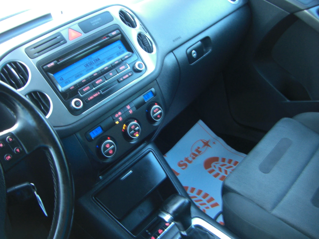 VW Tiguan 2.0TDI 4X4 AVTOMAT - автомобили, коли, обяви за нови и употребявани 11