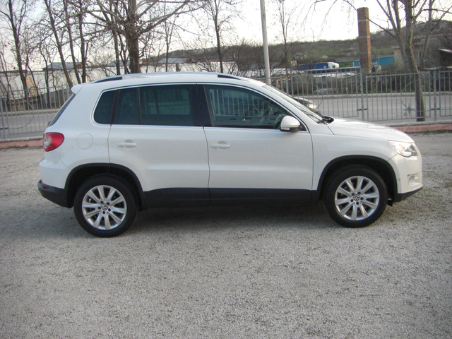 VW Tiguan 2.0TDI 4X4 AVTOMAT - автомобили, коли, обяви за нови и употребявани 5