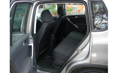 VW Tiguan 2.0TDI 4MOTION 6ck. - автомобили, коли, обяви за нови и употребявани 12