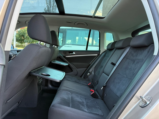 VW Tiguan 2.0TDI 4-MOTION * * АВТОМАТИК* * ПАНОРАМА - автомобили, коли, обяви за нови и употребявани 7