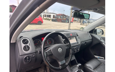 VW Tiguan 2.0TDI 4MOTION AVTOMAT/NAVI/PANORAMA EURO 4 - автомобили, коли, обяви за нови и употребявани 12