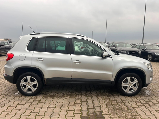 VW Tiguan 2.0TDI 4MOTION AVTOMAT/NAVI/PANORAMA EURO 4 - автомобили, коли, обяви за нови и употребявани 4