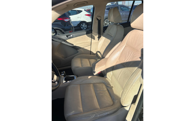 VW Tiguan 2.0TDI 4MOTION AVTOMAT/NAVI/KOJA EURO 4 - автомобили, коли, обяви за нови и употребявани 11