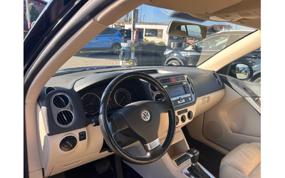 VW Tiguan 2.0TDI 4MOTION AVTOMAT/NAVI/KOJA EURO 4 - автомобили, коли, обяви за нови и употребявани 12