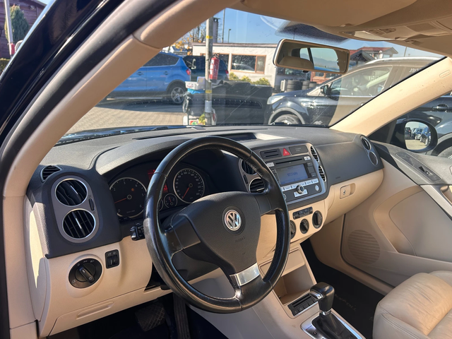 VW Tiguan 2.0TDI 4MOTION AVTOMAT/NAVI/KOJA EURO 4 - автомобили, коли, обяви за нови и употребявани 12