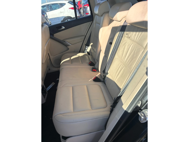 VW Tiguan 2.0TDI 4MOTION AVTOMAT/NAVI/KOJA EURO 4 - автомобили, коли, обяви за нови и употребявани 9