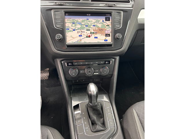 VW Tiguan 2.0TDI AVTOMAT/NAVI EURO 6 - автомобили, коли, обяви за нови и употребявани 11