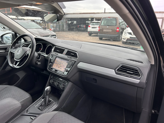 VW Tiguan 2.0TDI AVTOMAT/NAVI EURO 6 - автомобили, коли, обяви за нови и употребявани 9