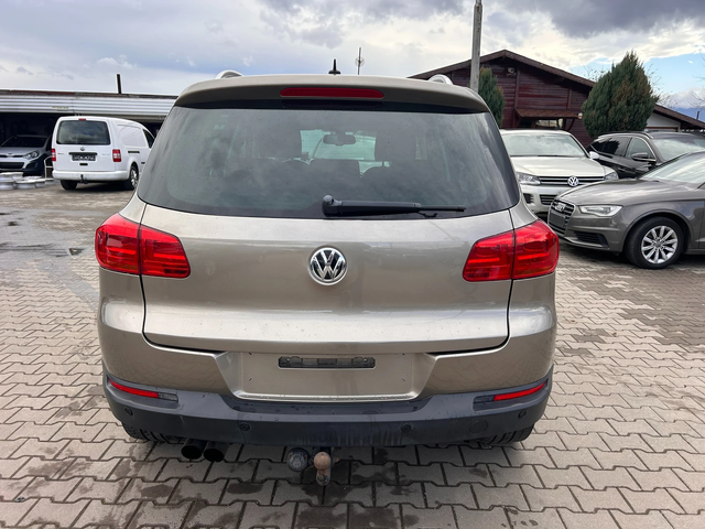 VW Tiguan 2.0TSI 4MOTION AVTOMAT/NAVI EURO 5 - автомобили, коли, обяви за нови и употребявани 6