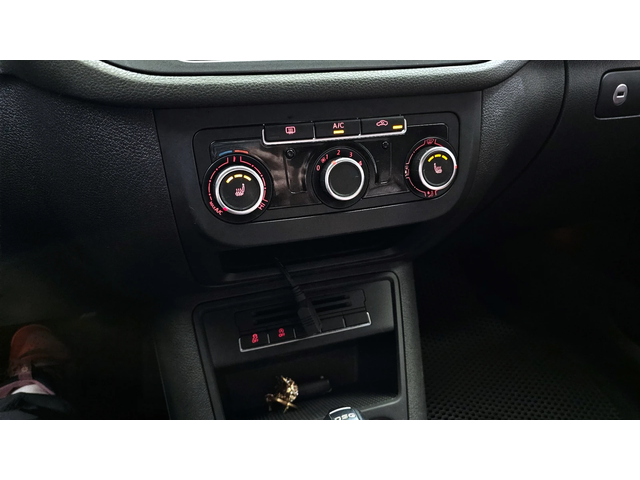 VW Tiguan 2.0TDI COMFORT autogeorge.com - автомобили, коли, обяви за нови и употребявани 15