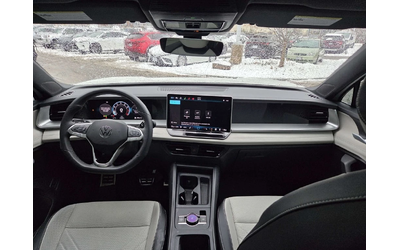 VW Tiguan * 4 Motion SE R Line Black * CARFAX * ЦЕНА ДО БГ - автомобили, коли, обяви за нови и употребявани 14