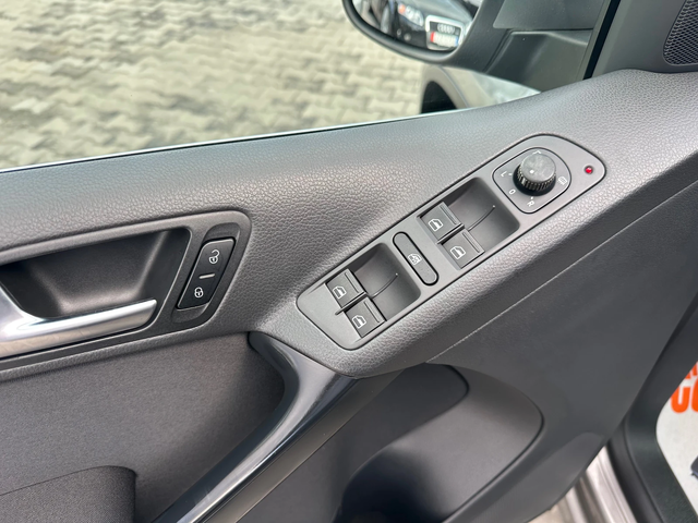 VW Tiguan 2.0TDI* 4 MOTION* AVTOMATIK* NAVI* TOP* - автомобили, коли, обяви за нови и употребявани 11