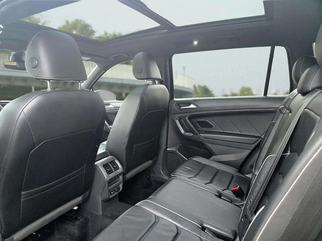 VW Tiguan * SEL* PREMIUM* R-LINE* - автомобили, коли, обяви за нови и употребявани 12