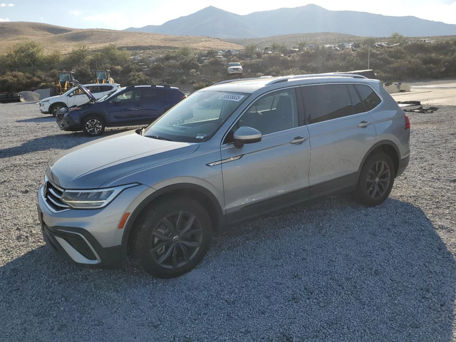 VW Tiguan SE КРАЙНА ЦЕНА! DIGITAL/КОЖА/ПОДГРЕВИ/ПАНОРАМА - автомобили, коли, обяви за нови и употребявани 1