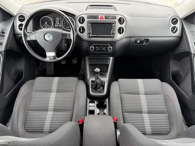 VW Tiguan 2.0TDI / 4MOTION / NAVI / PARKTRONIC/ FULL SERVICE - автомобили, коли, обяви за нови и употребявани 7