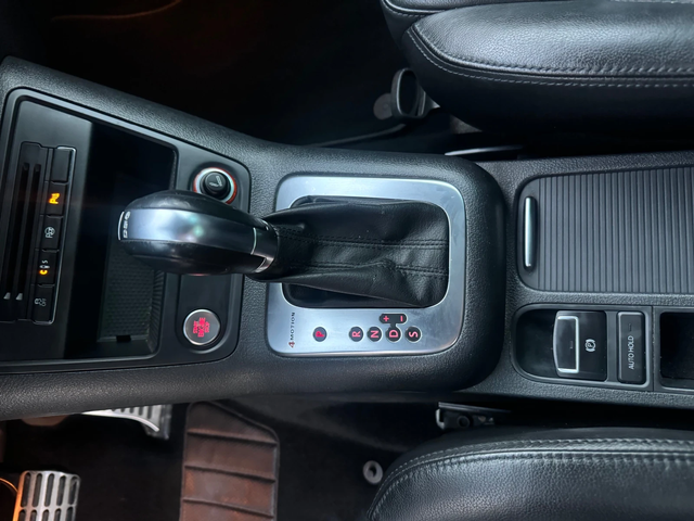 VW Tiguan 2.0TSI 4x4 FULL MAXX SWISS - автомобили, коли, обяви за нови и употребявани 13