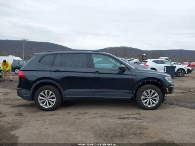 VW Tiguan 2.0T S - автомобили, коли, обяви за нови и употребявани 2