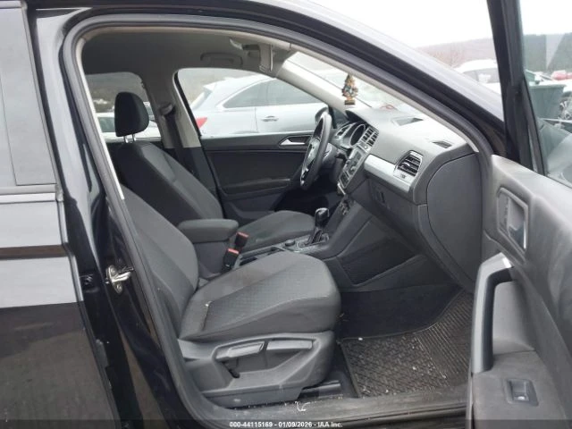 VW Tiguan 2.0T S - автомобили, коли, обяви за нови и употребявани 9