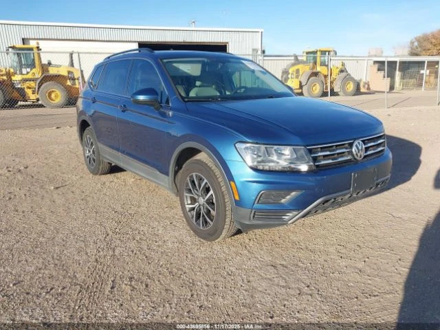VW Tiguan 2.0T SE R-LINE - автомобили, коли, обяви за нови и употребявани 0