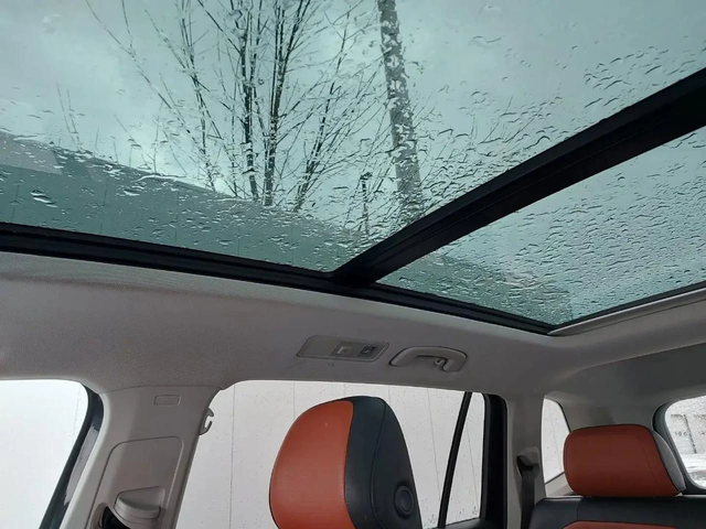 VW Tiguan Highline* 4motion* Fender* Подгреви* 360 - автомобили, коли, обяви за нови и употребявани 13