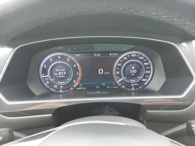 VW Tiguan Highline* 4motion* Fender* Подгреви* 360 - автомобили, коли, обяви за нови и употребявани 16