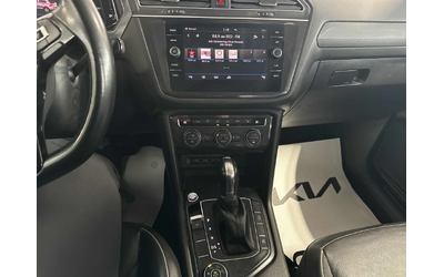 VW Tiguan Highline* 360view* Pano* Fender * Подгрев* Keyless - автомобили, коли, обяви за нови и употребявани 8