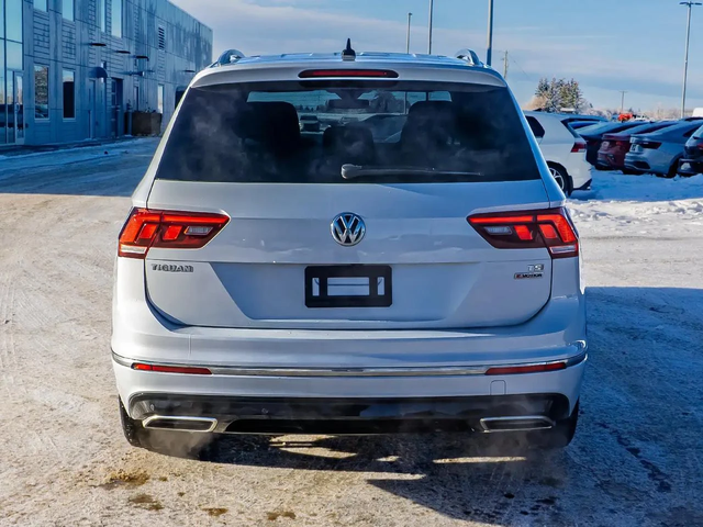 VW Tiguan * R-LINE* DISTRONIC* PANO* 360CAM* - автомобили, коли, обяви за нови и употребявани 4