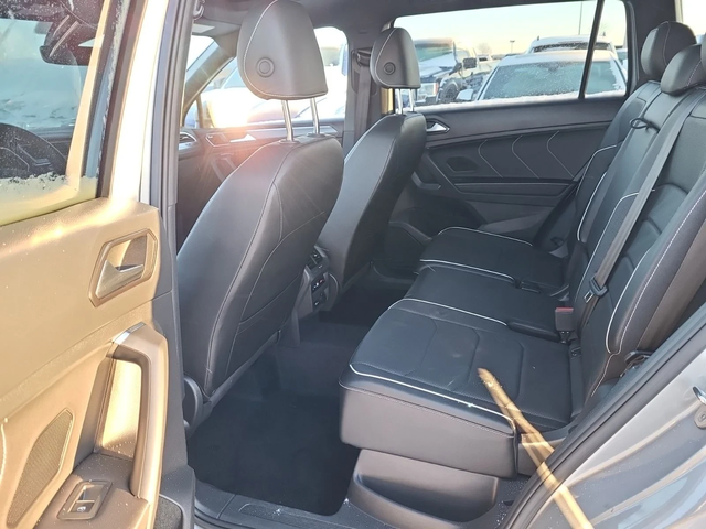 VW Tiguan R-LiNE-Panorama-Обдухване-Digital !!! - автомобили, коли, обяви за нови и употребявани 5