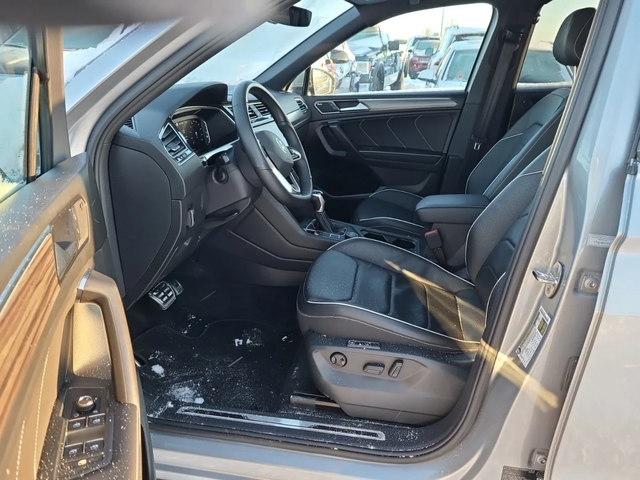 VW Tiguan R-LiNE-Panorama-Обдухване-Digital !!! - автомобили, коли, обяви за нови и употребявани 6