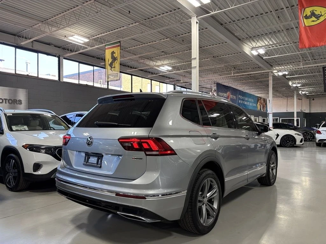 VW Tiguan R-LINE-PANORAMA -DIGITAL-FULL-ЕКСТРИ!! - автомобили, коли, обяви за нови и употребявани 3